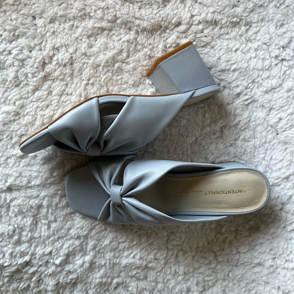INTENTIONALLY BLANK Haze Sandal - Picture 3 of 6